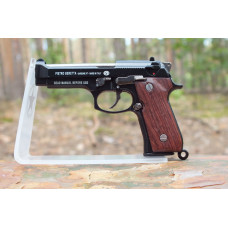 Колекційна модель бойового пістолета Beretta M92 з дерев'ними накладками