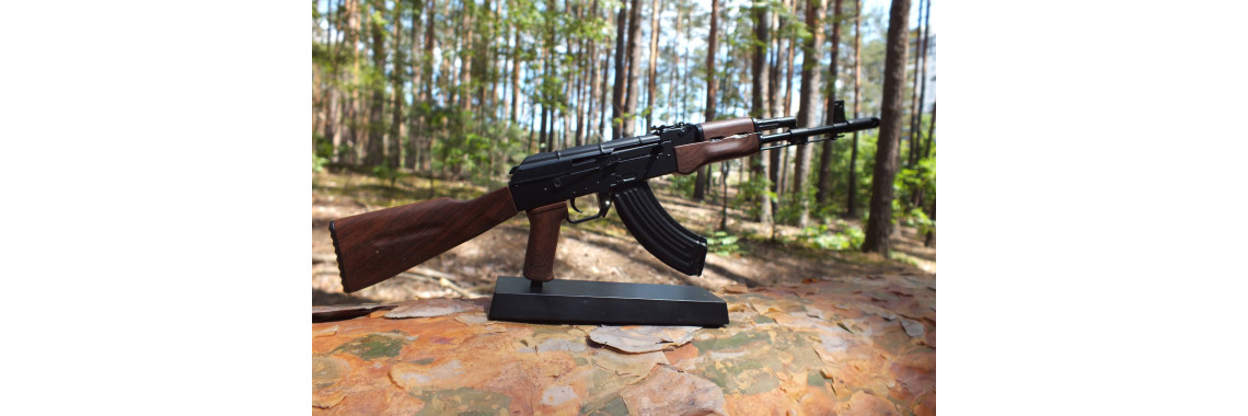 AK47